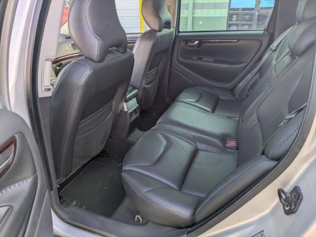 2004 Volvo XC70 2.5T