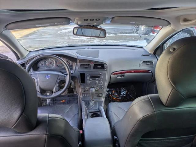 2004 Volvo XC70 2.5T