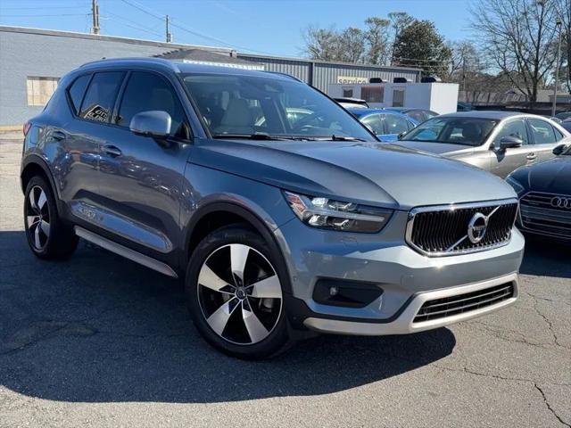 2019 Volvo XC40 T5 Momentum