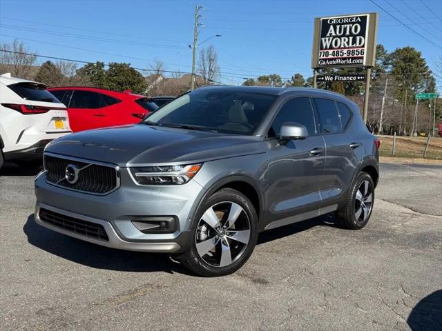 2019 Volvo XC40 T5 Momentum