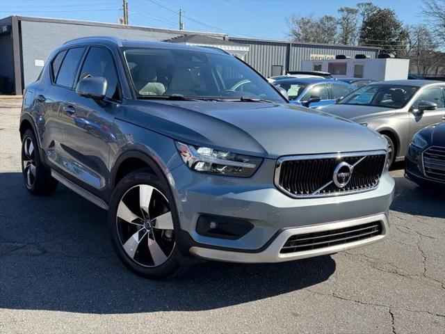 2019 Volvo XC40 T5 Momentum