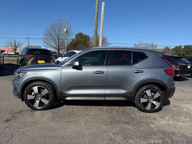 2019 Volvo XC40 T5 Momentum