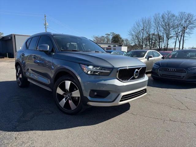 2019 Volvo XC40 T5 Momentum
