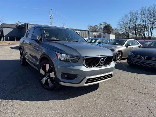 2019 Volvo XC40 T5 Momentum