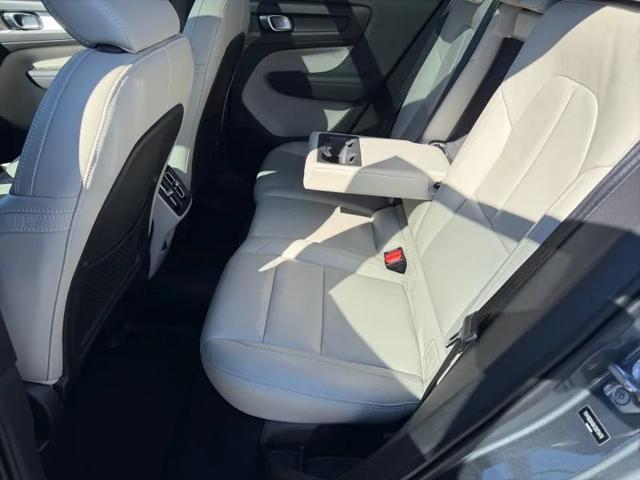 2019 Volvo XC40 T5 Momentum
