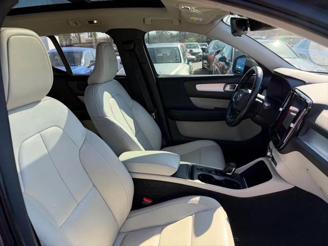 2019 Volvo XC40 T5 Momentum