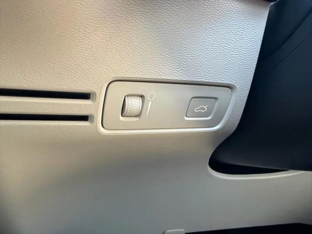 2019 Volvo XC40 T5 Momentum