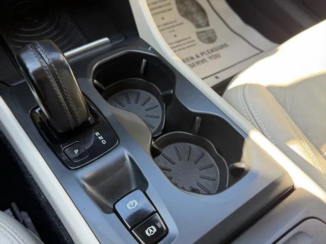 2019 Volvo XC40 T5 Momentum