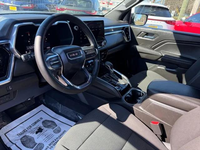 2023 GMC Canyon 2WD Crew Cab Short Box Elevation