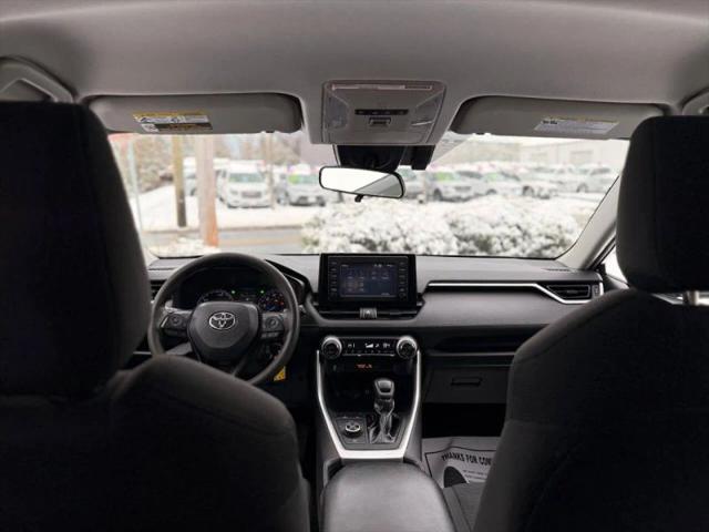 2019 Toyota RAV4 Hybrid LE