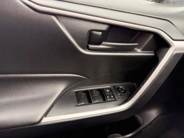 2019 Toyota RAV4 Hybrid LE