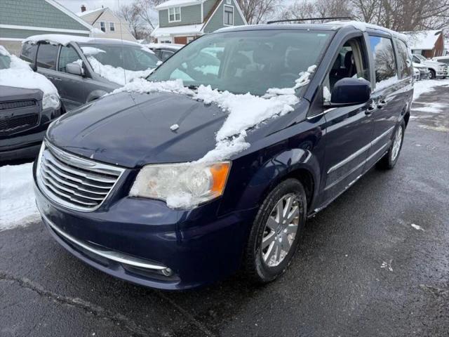 2014 Chrysler Town & Country Touring for sale in Lincoln Park, MI