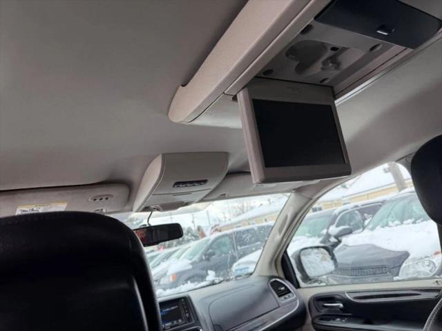 2014 Chrysler Town & Country Touring