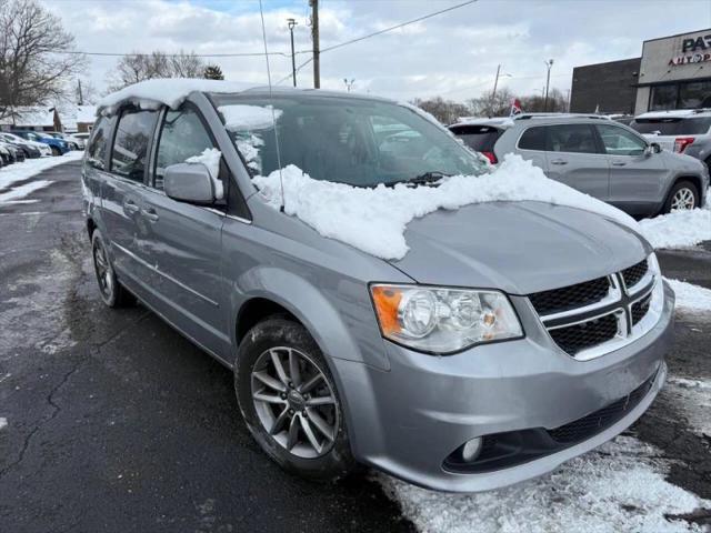 2015 Dodge Grand Caravan SXT Plus for sale in Lincoln Park, MI