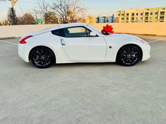 2017 Nissan 370Z Base