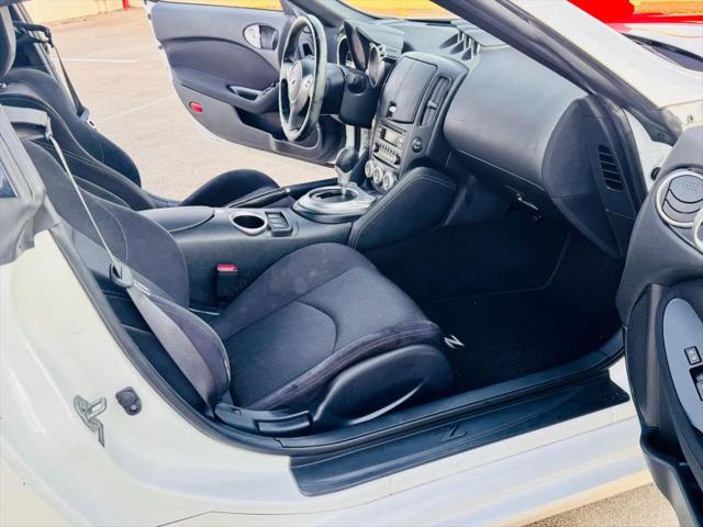 2017 Nissan 370Z Base