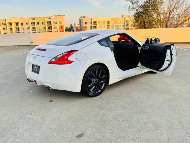 2017 Nissan 370Z Base