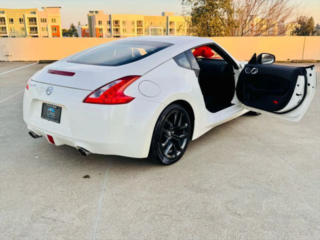 2017 Nissan 370Z Base