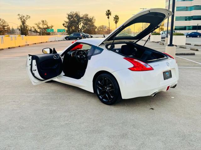 2017 Nissan 370Z Base