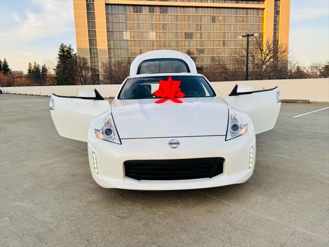 2017 Nissan 370Z Base