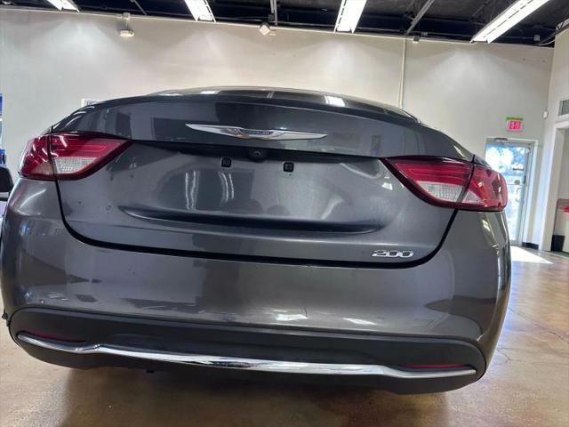 2015 Chrysler 200 Limited