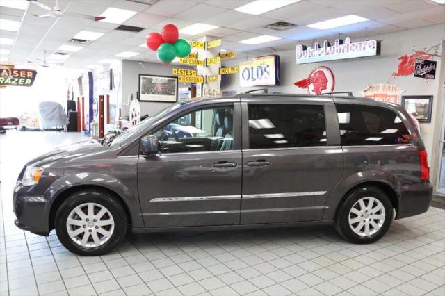 2015 Chrysler Town & Country Touring