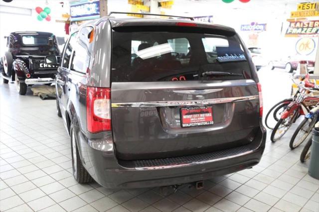 2015 Chrysler Town & Country Touring