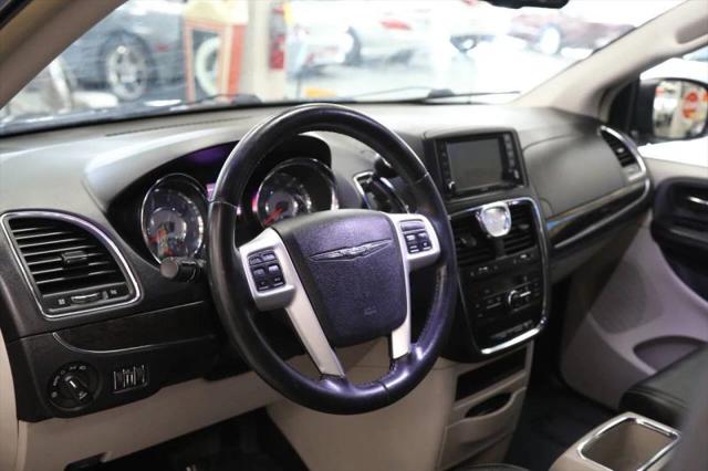 2015 Chrysler Town & Country Touring