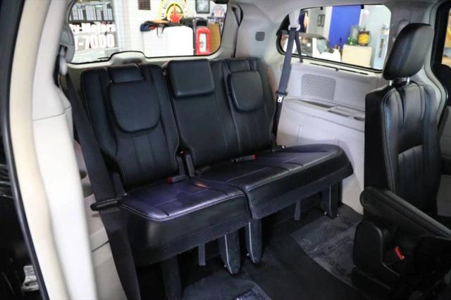 2015 Chrysler Town & Country Touring