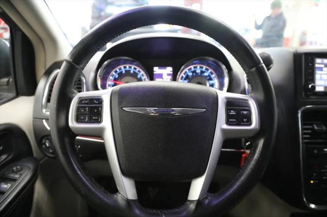 2015 Chrysler Town & Country Touring