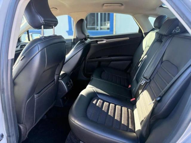 2017 Ford Fusion SE