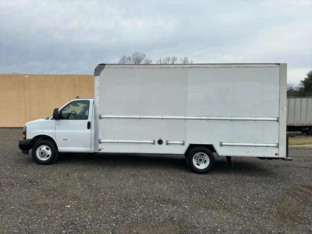 2020 GMC Savana Cutaway Work Van