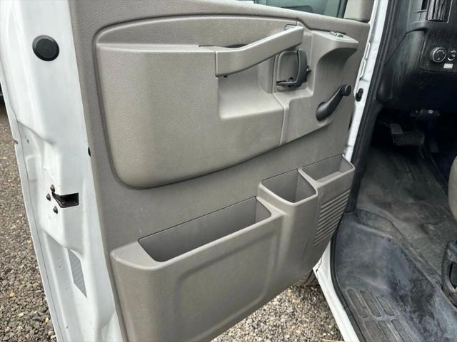 2020 GMC Savana Cutaway Work Van