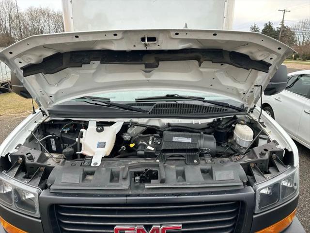 2020 GMC Savana Cutaway Work Van
