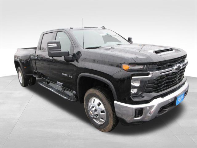 2026 Chevrolet Silverado 3500HD Crew Cab, Long Bed, LT Dual Rear Wheel, RWD