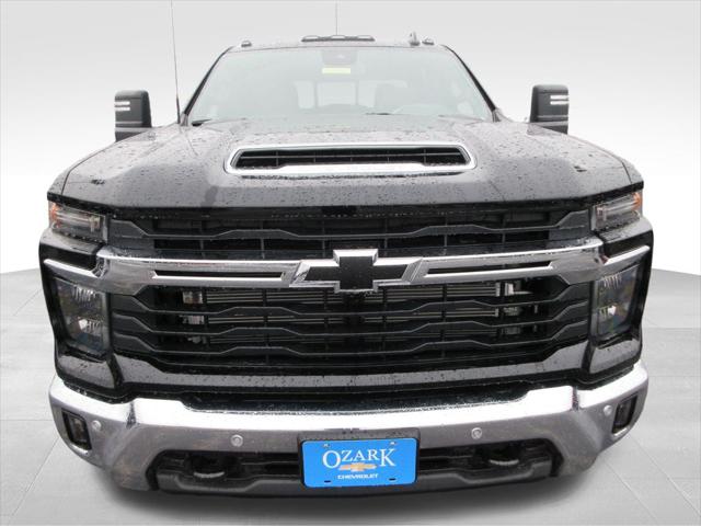 2026 Chevrolet Silverado 3500HD Crew Cab, Long Bed, LT Dual Rear Wheel, RWD