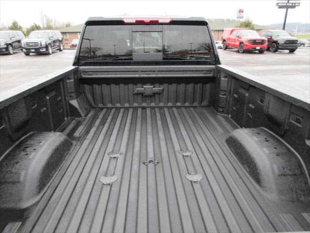 2026 Chevrolet Silverado 3500HD Crew Cab, Long Bed, LT Dual Rear Wheel, RWD