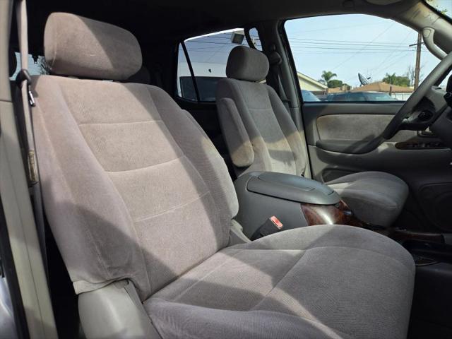 2003 Toyota Sequoia SR5 V8