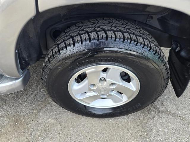 2003 Toyota Sequoia SR5 V8