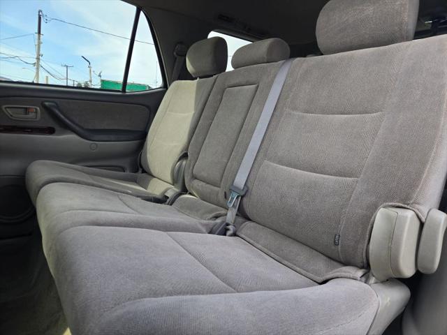2003 Toyota Sequoia SR5 V8