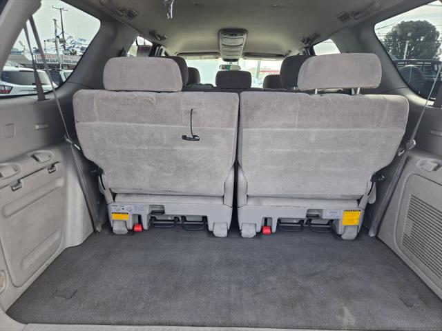 2003 Toyota Sequoia SR5 V8