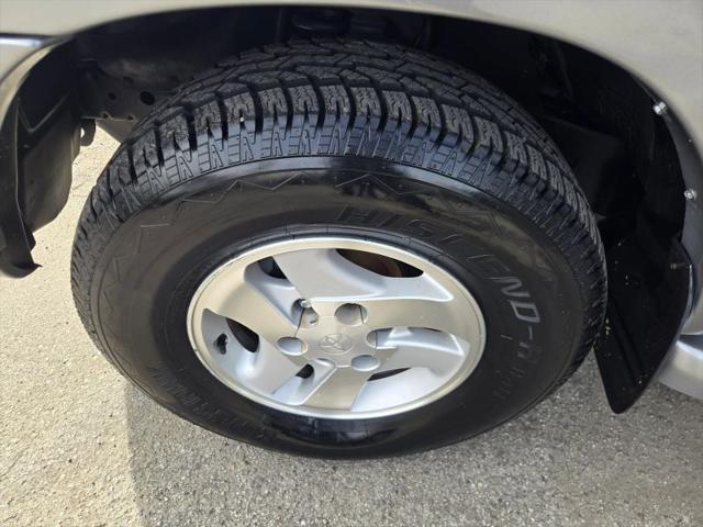 2003 Toyota Sequoia SR5 V8