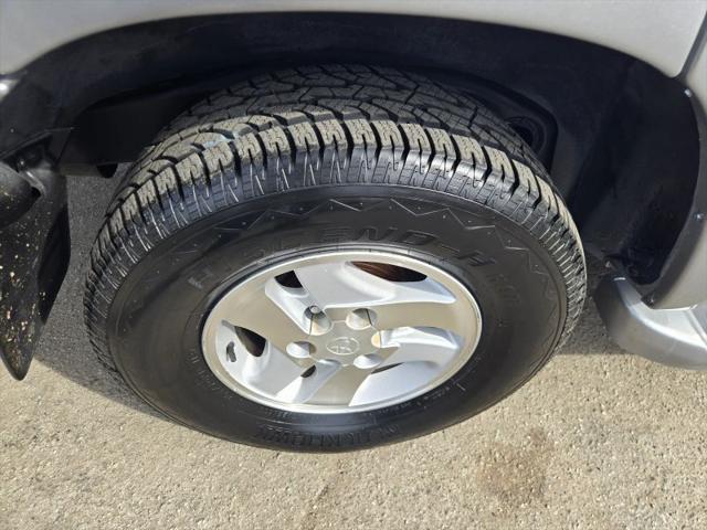 2003 Toyota Sequoia SR5 V8