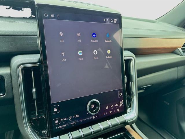 2025 GMC Yukon 4WD Denali