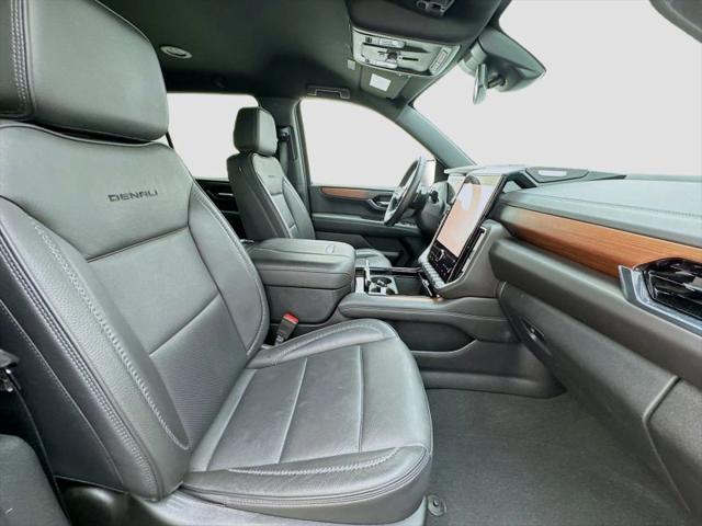 2025 GMC Yukon 4WD Denali