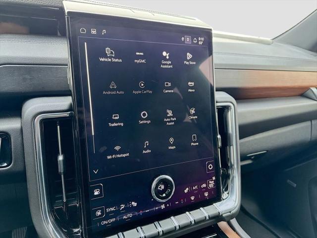 2025 GMC Yukon 4WD Denali