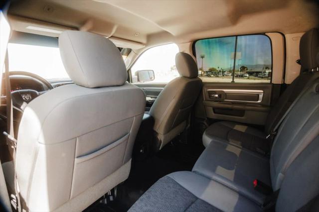 2018 Ram 1500 Big Horn Crew Cab 4x4 5'7" Box