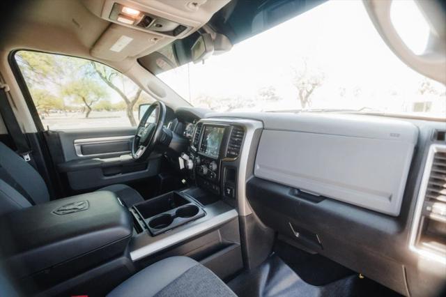 2018 Ram 1500 Big Horn Crew Cab 4x4 5'7" Box