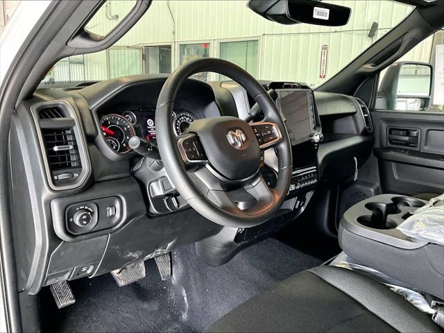 2026 Ram 3500 Tradesman Crew Cab 4x4 6'4" Box