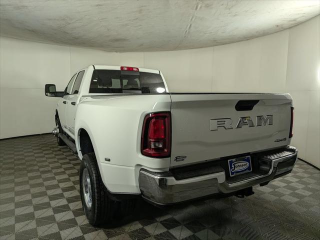 2026 Ram 3500 Tradesman Crew Cab 4x4 8 Box